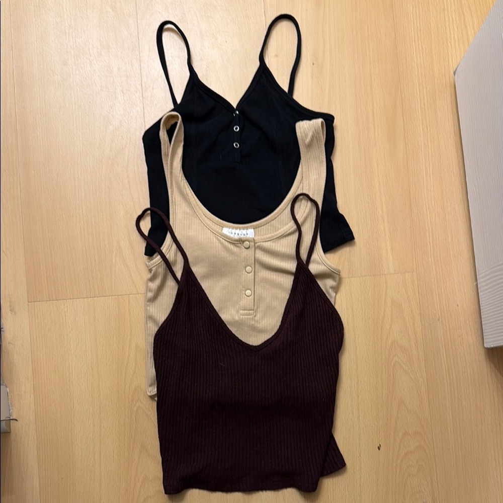 Bundle of 3 Women's tank crop tops